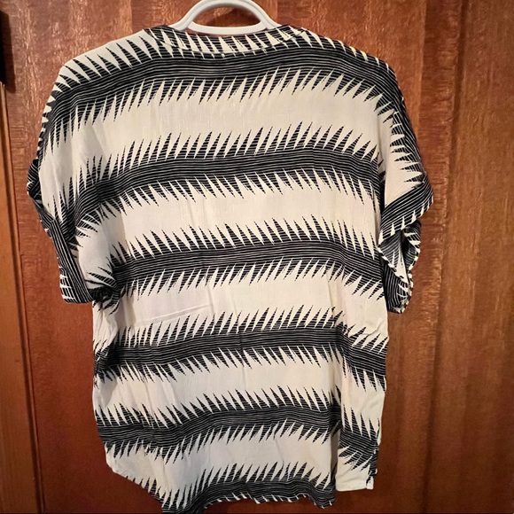 Oversized summer top - Picture 2 of 2